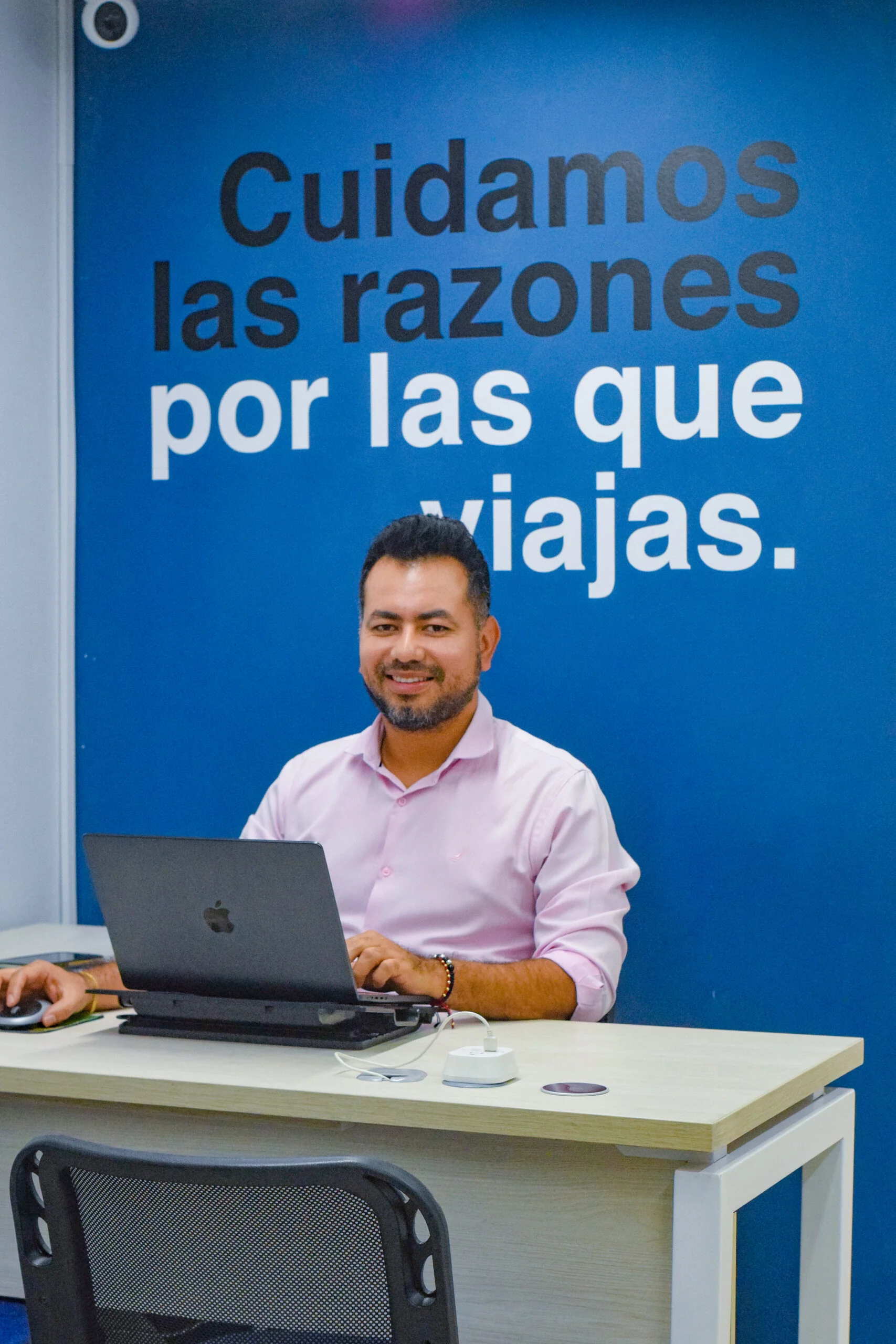 Equipo y oficina de FlyWorld